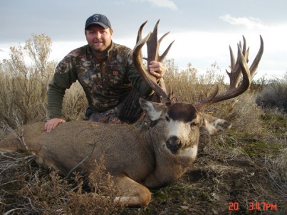 2012 winner of MonsterMuleys big buck contest